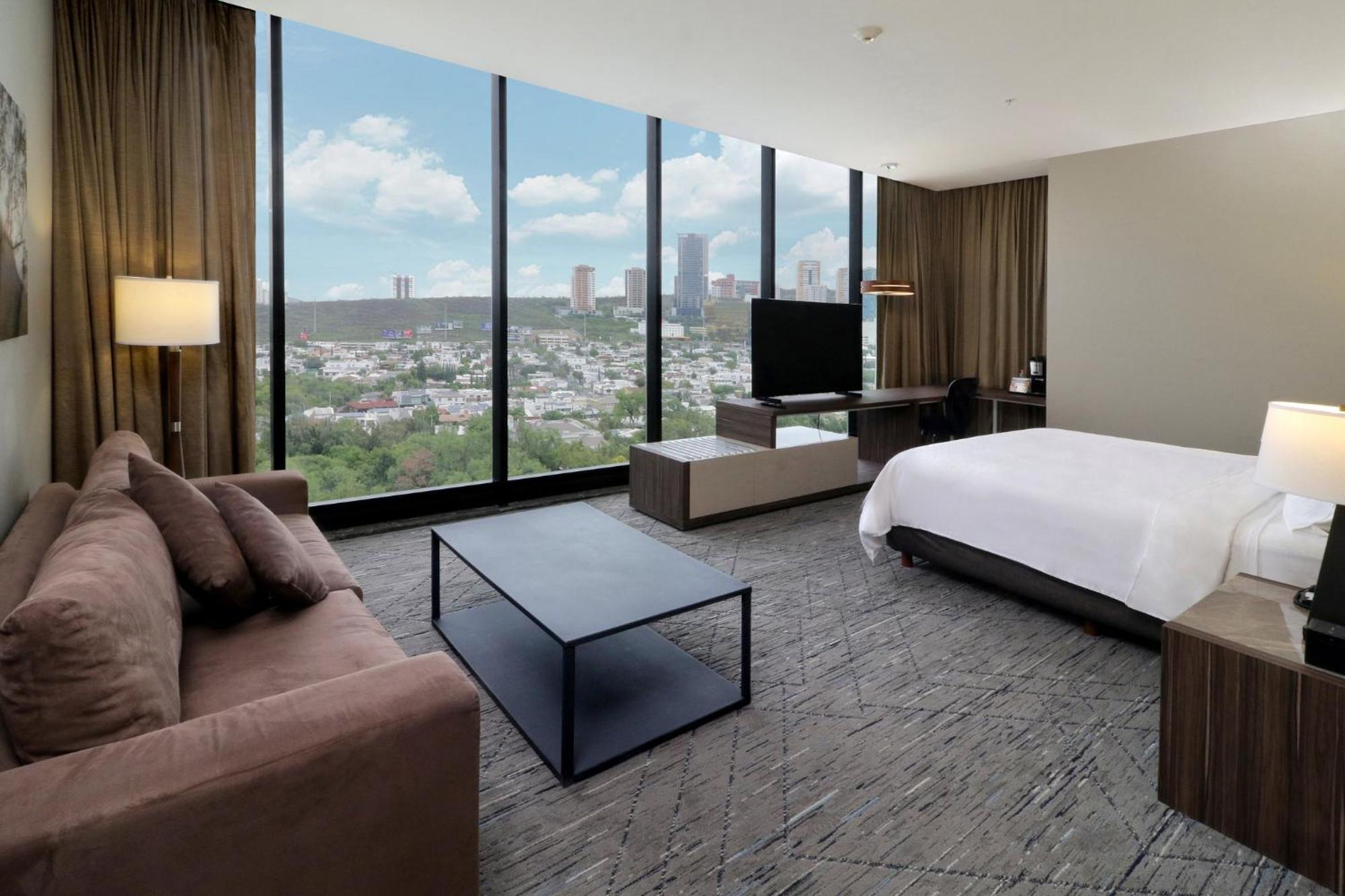 Holiday Inn Express & Suites Monterrey Valle By Ihg San Pedro Garza Garcia Екстер'єр фото