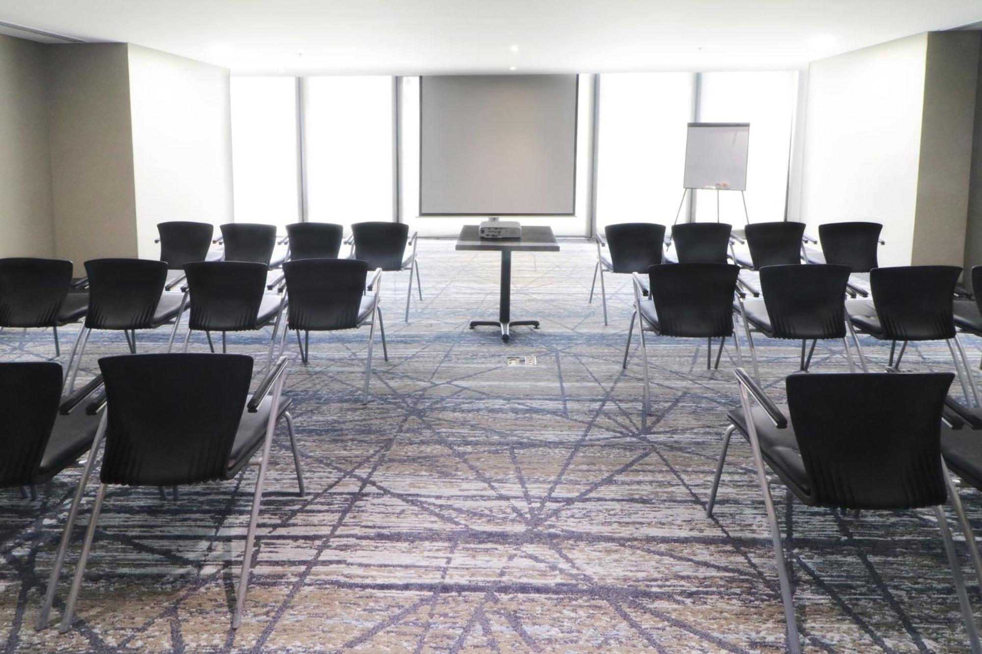 Holiday Inn Express & Suites Monterrey Valle By Ihg San Pedro Garza Garcia Екстер'єр фото