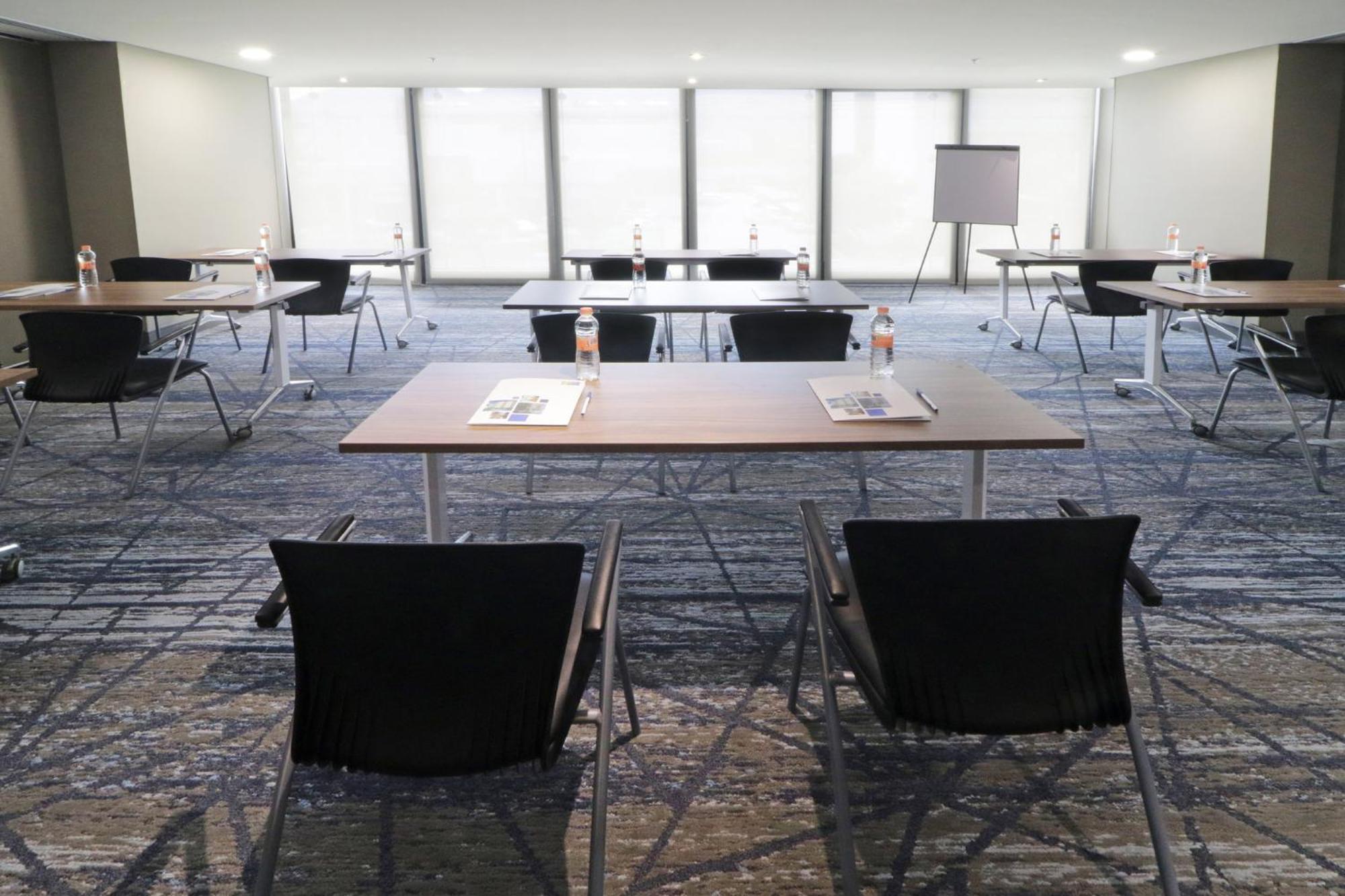 Holiday Inn Express & Suites Monterrey Valle By Ihg San Pedro Garza Garcia Екстер'єр фото