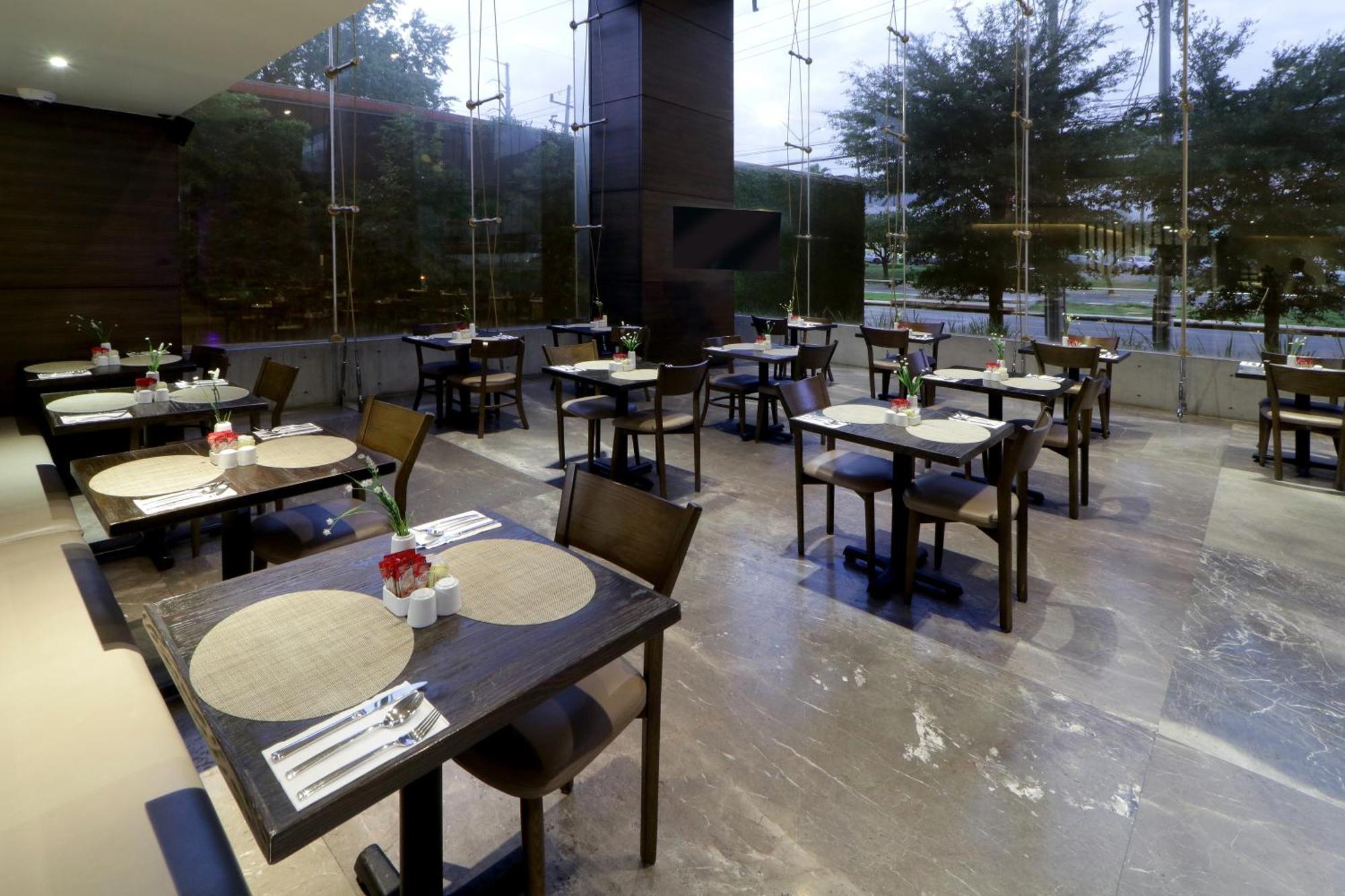 Holiday Inn Express & Suites Monterrey Valle By Ihg San Pedro Garza Garcia Екстер'єр фото